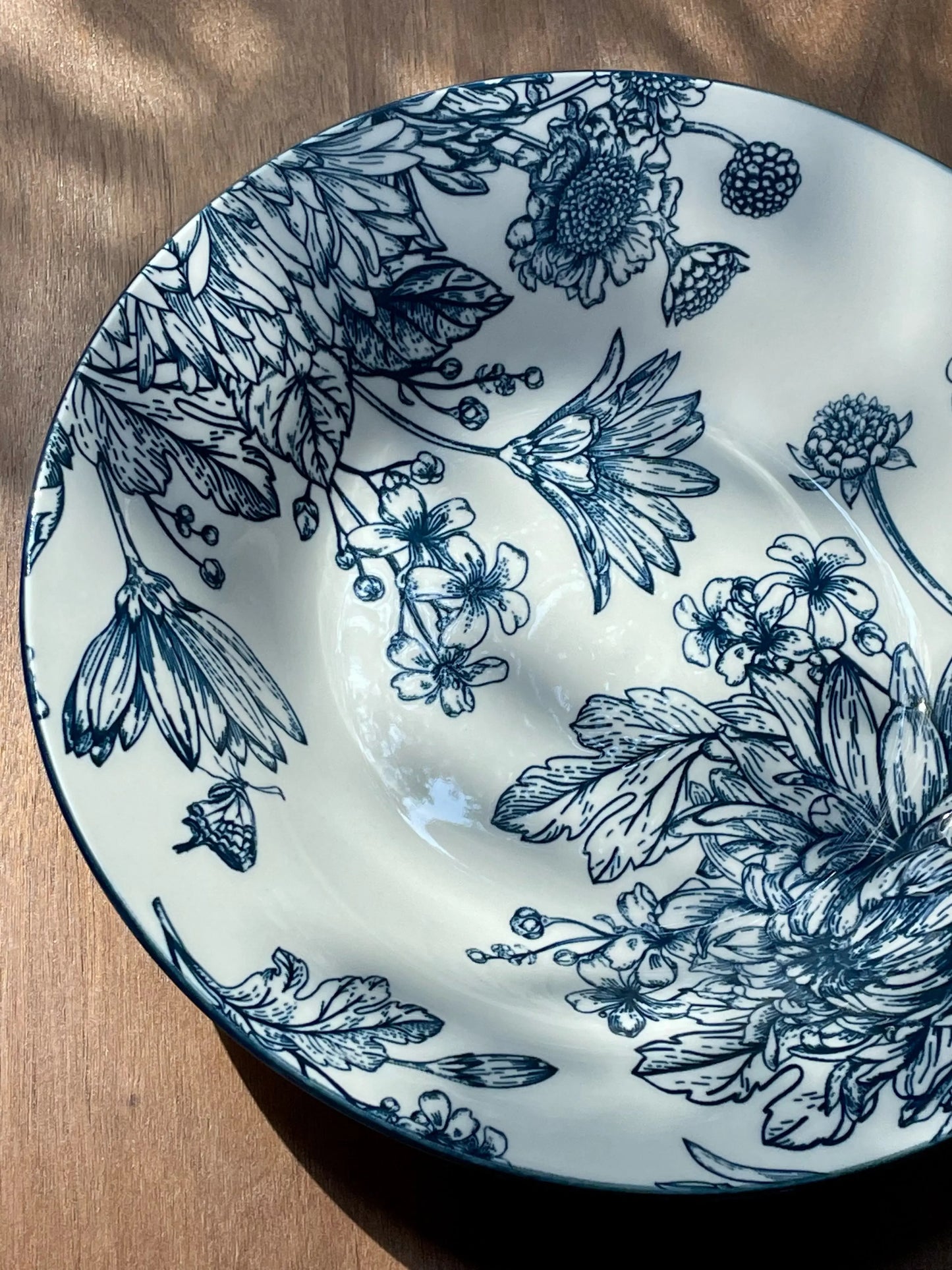Floral Plate DOT點子