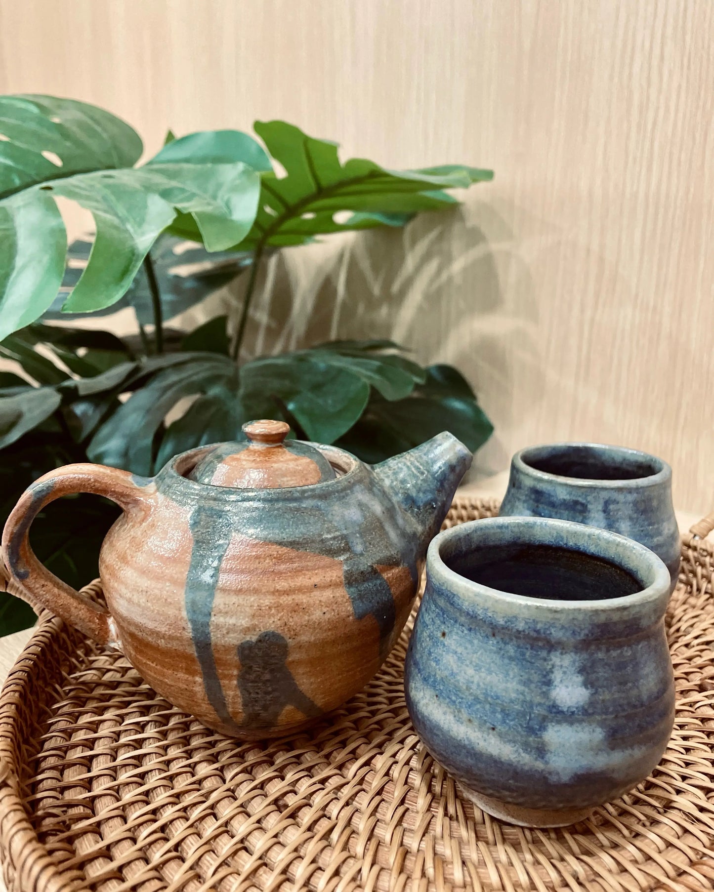 Handmade Navy & Orange Teapot DOT點子