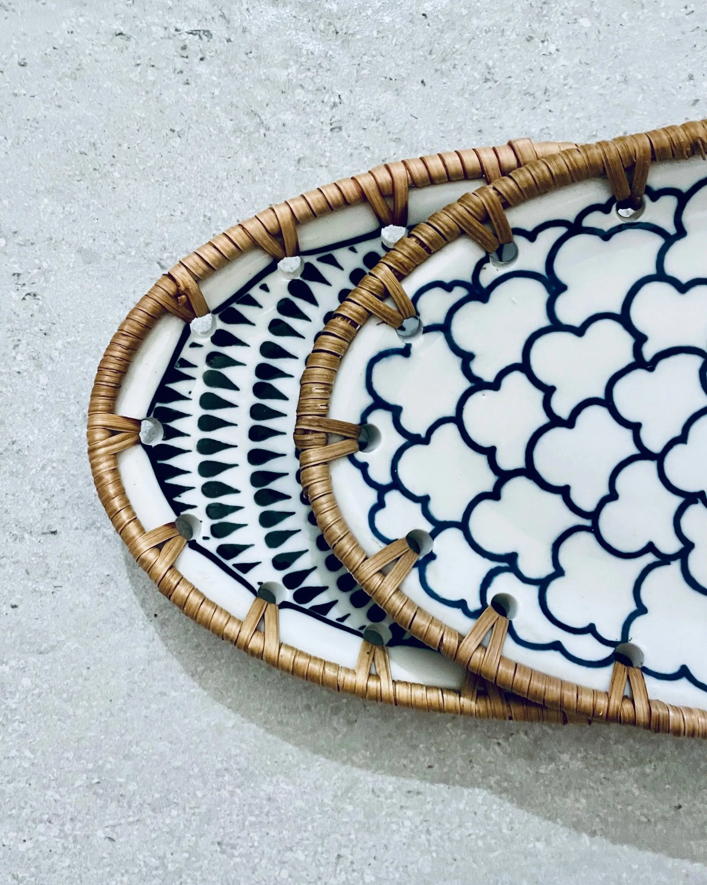 Oval Ceramics Plate with Rattan DOT點子