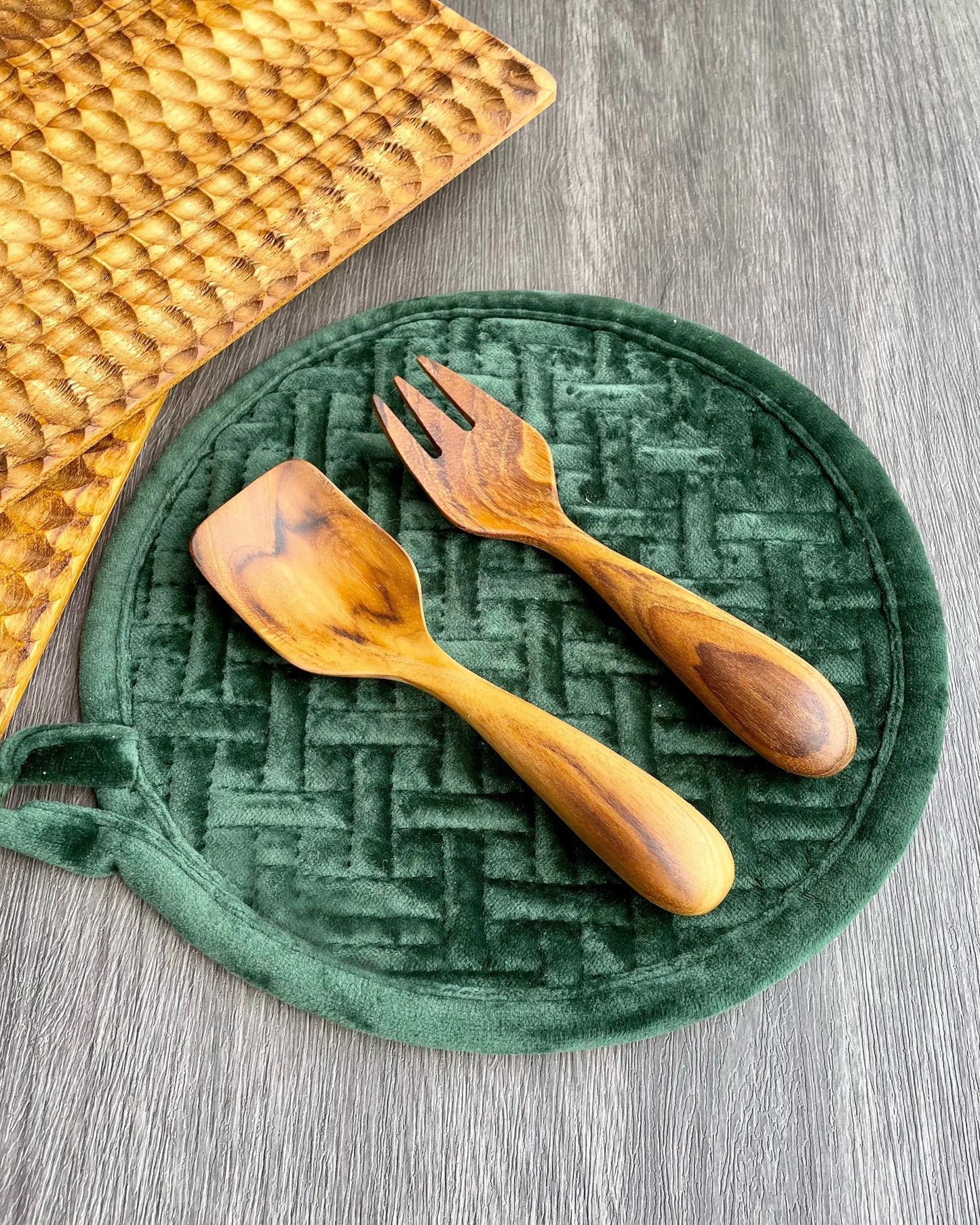 Wooden Dessert/ Fruit Serving DOT點子