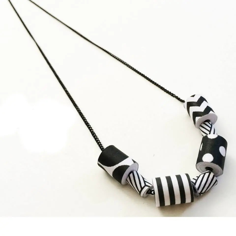 Handicraft Reused Paper Necklace - (Minuscolo) Basic Teeory