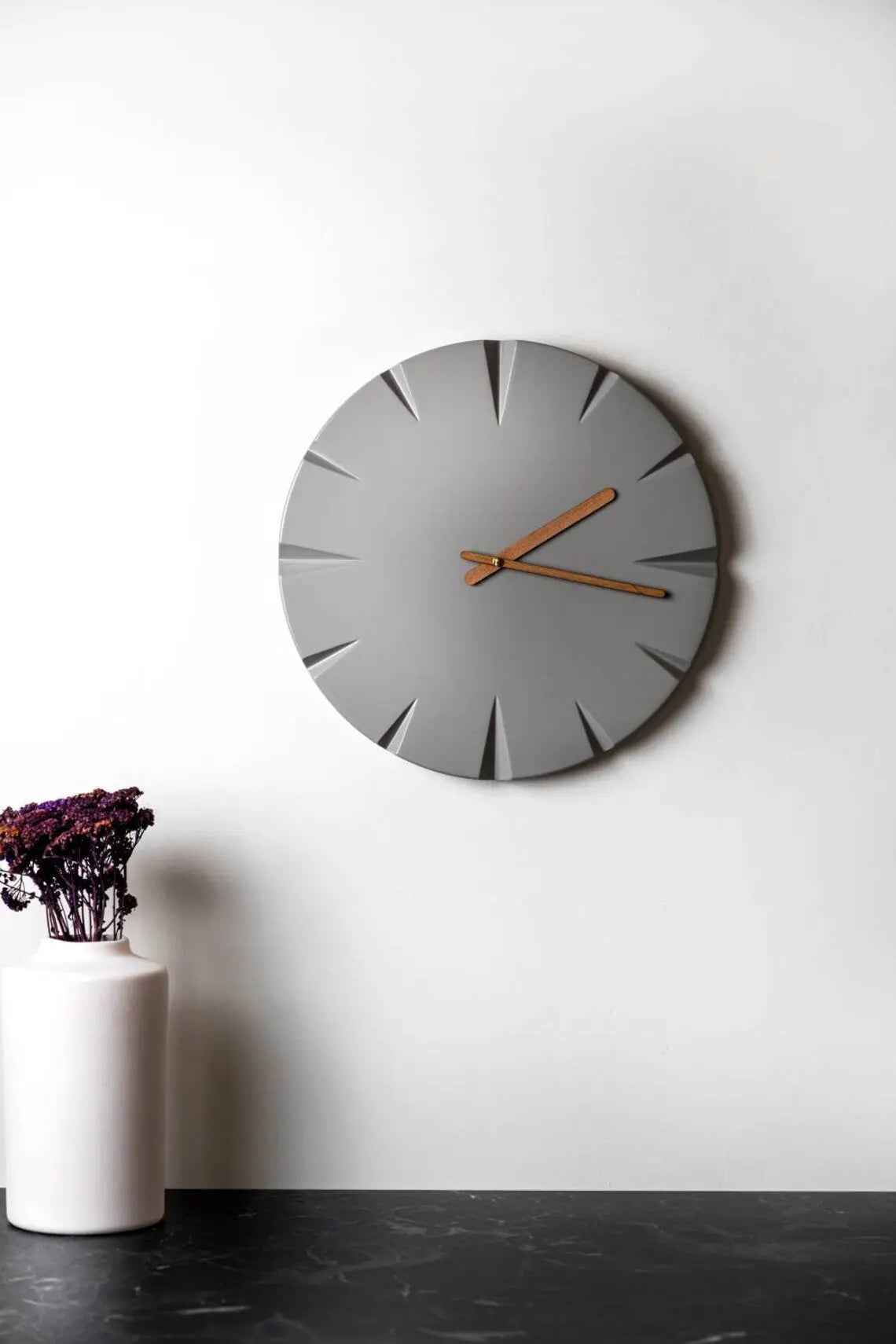 Retro Wall Clock (Circle) ETSY - Phixart
