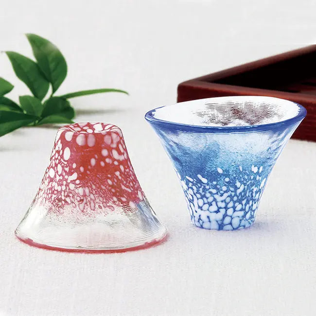 Set of Mt. Fuji Sake Cups (Blue & Pink) Super Delivery - Kimoto glass