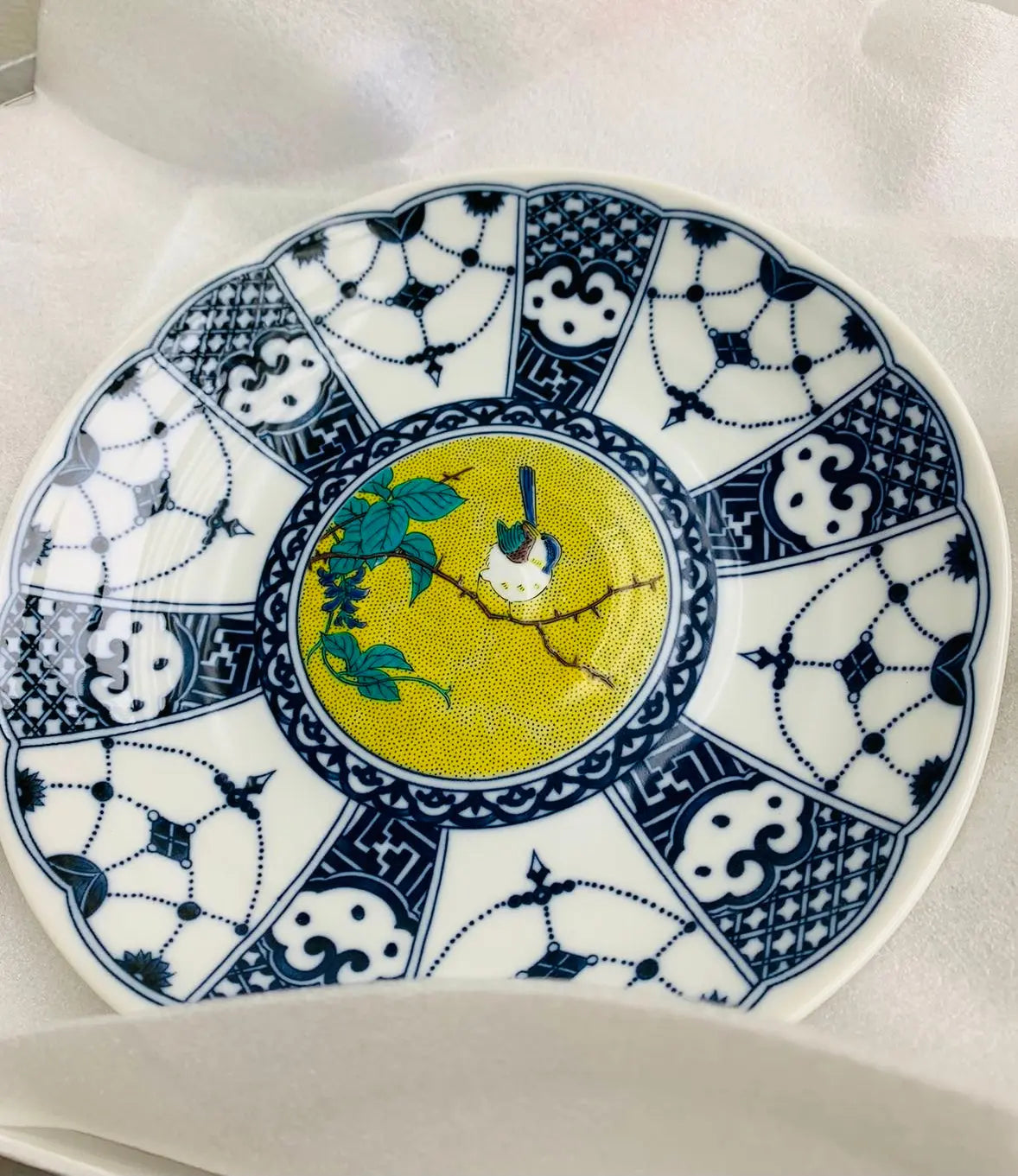 Sometsuke Yoshida Kutani Ware 22.5cm Plate (吉田屋) Super Delivery - KUTANIYAKI TOUJUDOU